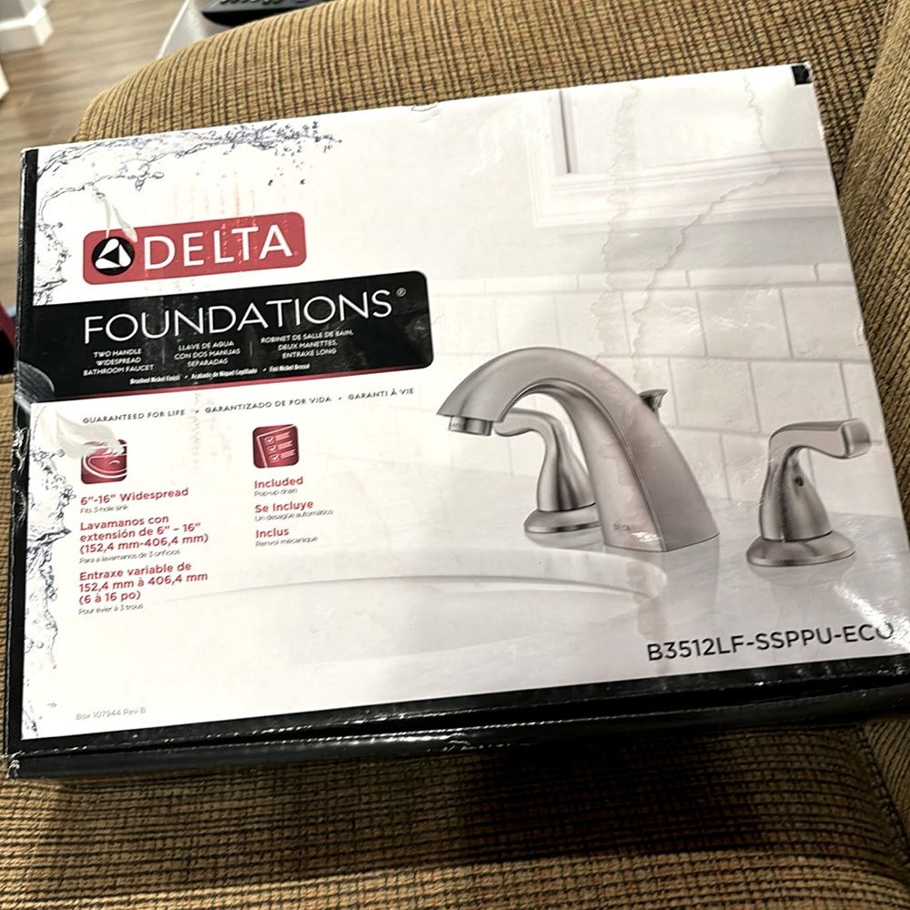 DELTA • Foundations Two-handle Widespread Bathroom Faucet